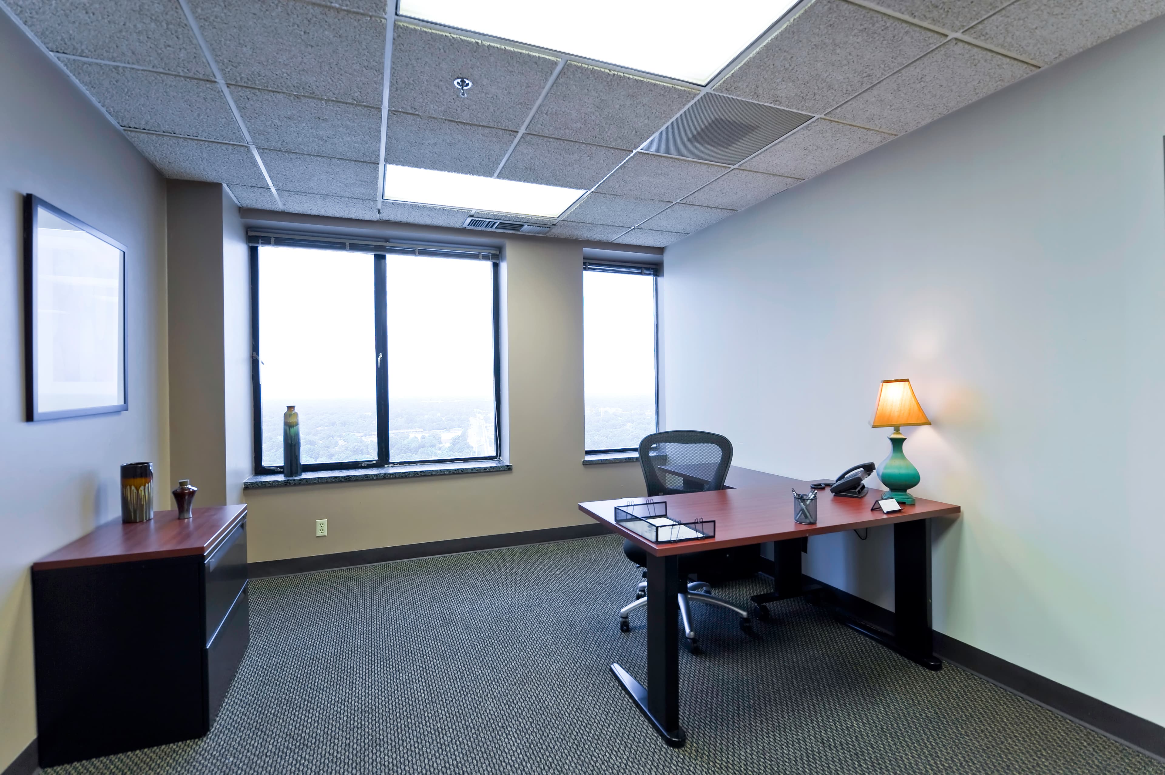 Regus - Clark Tower