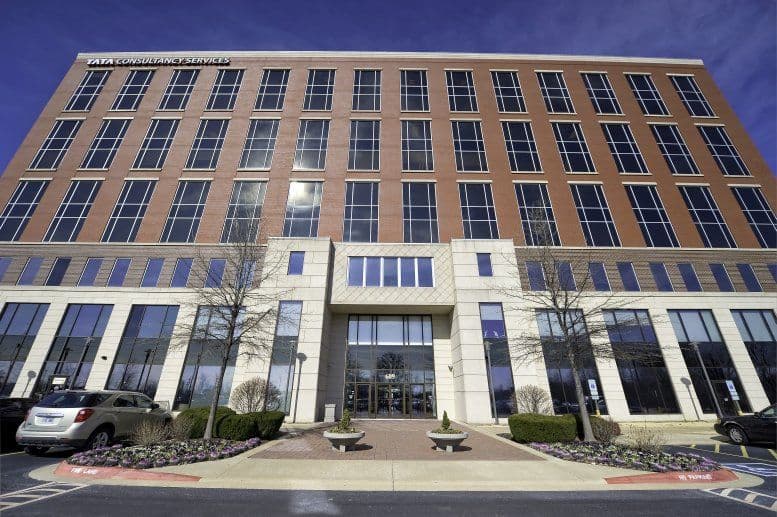 Pinnacle Hills Executive Office Suites - Pinnacle Pointe Drive, Rogers, 72758