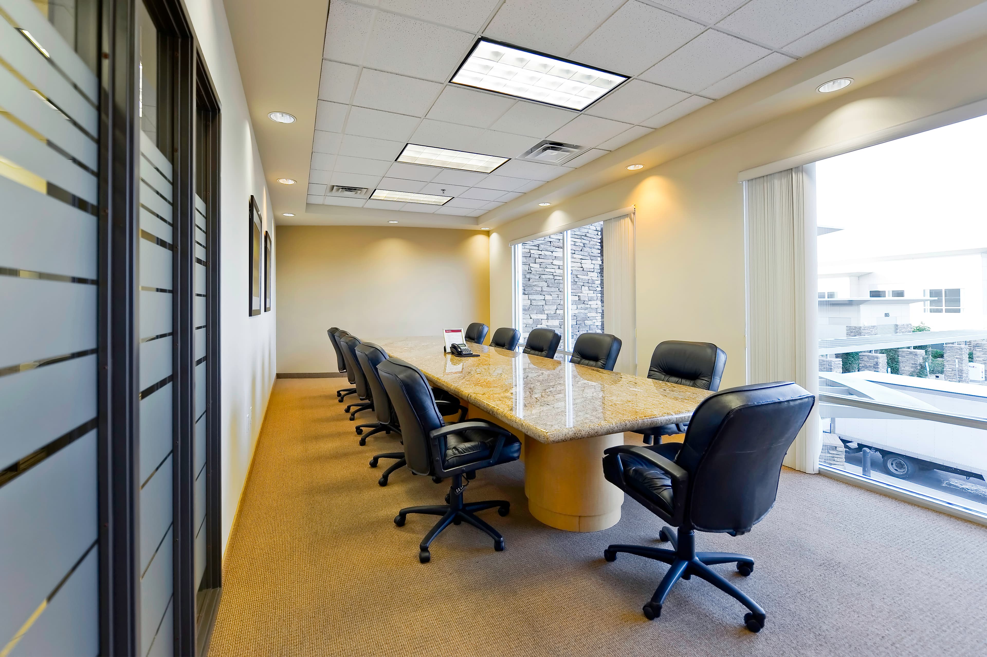 Regus - Coronado Parkway